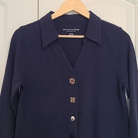 Soft Surroundings Danielle Button Down Asymmetrical Navy Tunic Top Blue Size XS - Picture 2 of 7